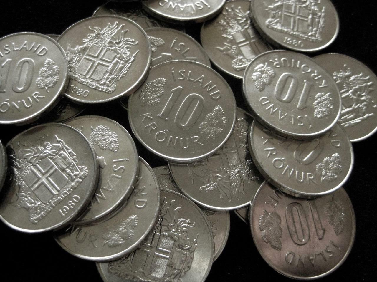 Iceland 10 Kronur 1980 Bu Lot Of 25 Bu Coins
